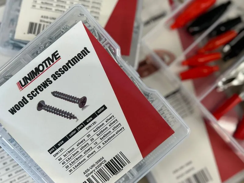 Ontdek de assortimentskoffers van Sinatec en Unimotive.